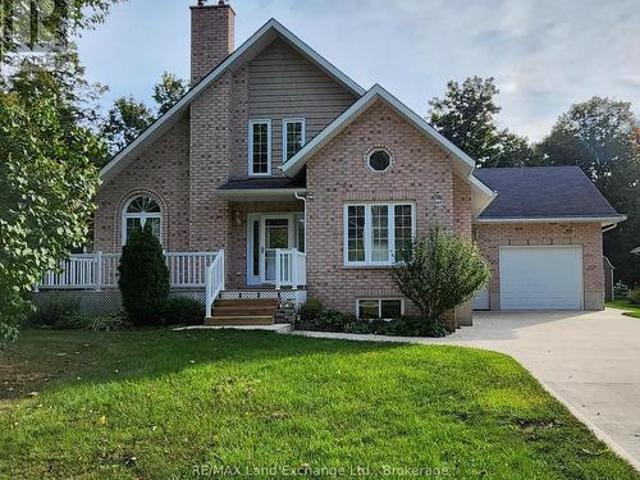 207 Birch Crescent, Huron Kinloss, ON, N0G 2R0 house for sale | Listing ID X12237 | Royal LePage