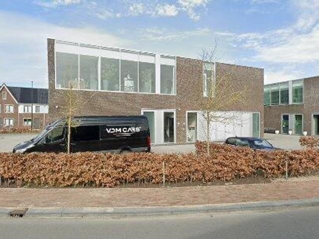 207 m2 office space for sale in Blaricum