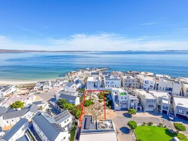 207 m² Land available in Waterfront
