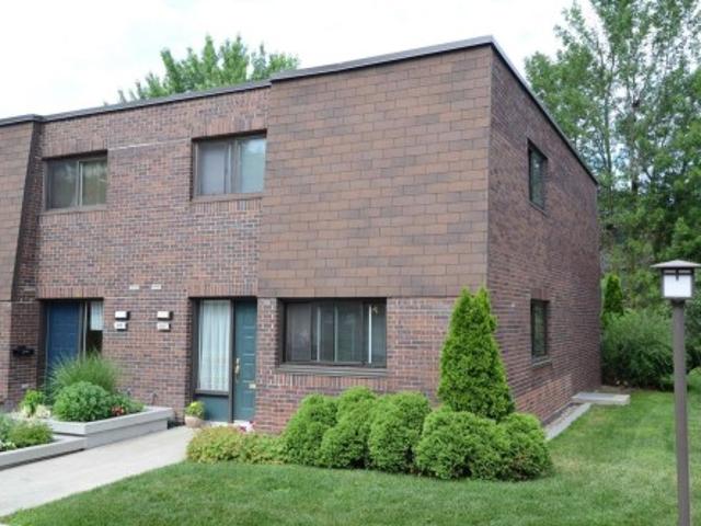 207 Place De Strasbourg, Saint Lambert, QC, J4S 1R8 lease for lease | Listing ID 18055 | Royal LePage