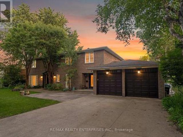 2084 Obeck Crescent, Mississauga, ON, L5H 3L7 house for sale | Listing ID W13488 | Royal LePage