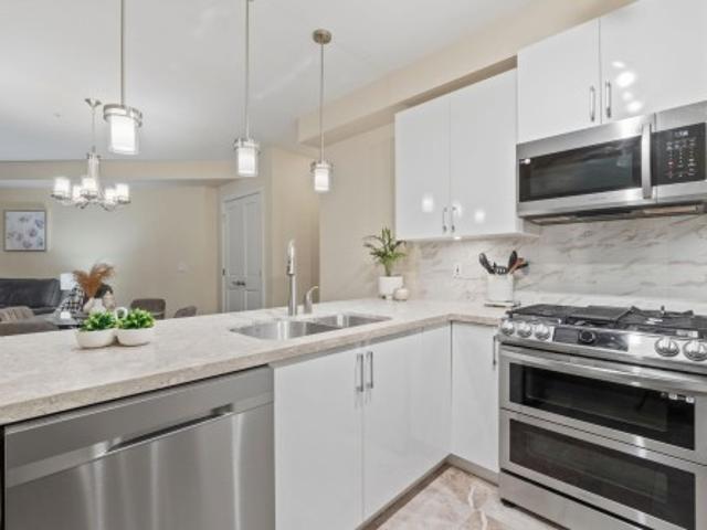 208 2037 Avenue, Langley, BC, V2Y 3P8 Single Family Property For Sale | Listing ID R3126 | Royal LePage