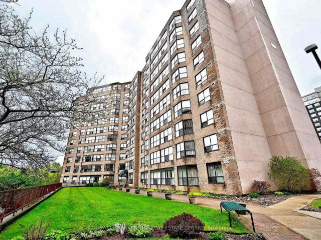 208 250 Davis Drive, Newmarket | For Sale @ $474,900 | Condos. Ca