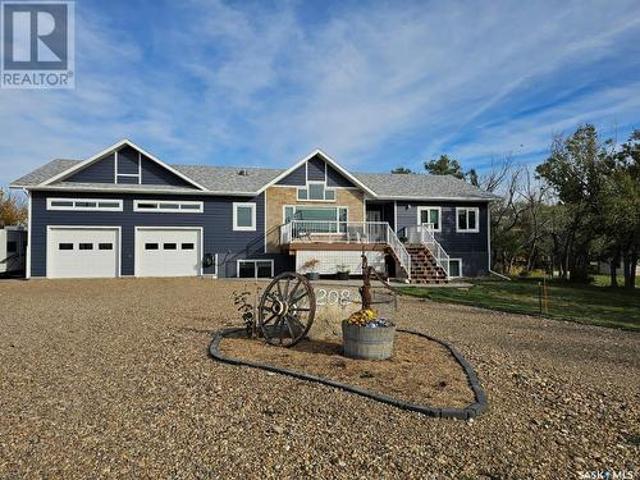 208 2Nd Street E, Frontier, SK, S0N 0W0 house for sale | Listing ID SK985420 | Royal LePage