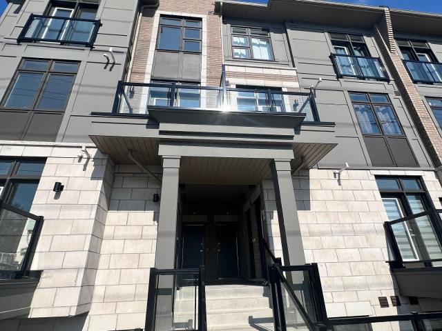 208 30 Halliford Place E, Brampton | 2Beds/1Bath, Townhouse, $2,700/mo | Condos. Ca