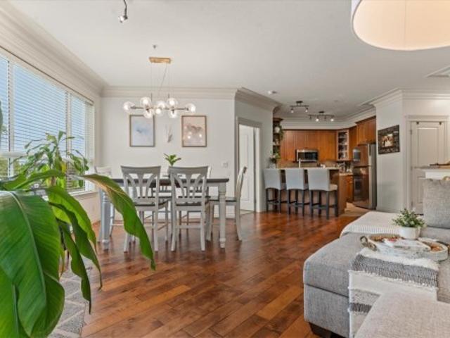 208 32 Garibaldi Drive, Abbotsford, BC, V2T 0A6 Single Family Property For Sale | Listing ID R3151 | Royal LePage