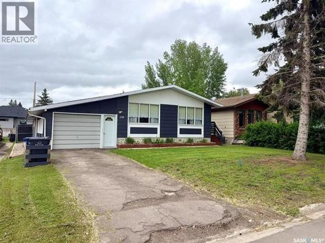208 7Th Street E, Wynyard, SK, S0A 4T0 house for sale | Listing ID SK039351 | Royal LePage