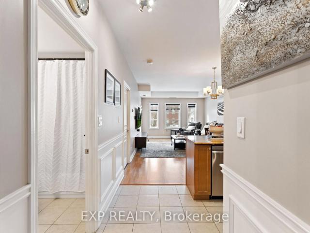 208 9 Keele Street, Maple | For Sale @ $499,000 | Condos. Ca