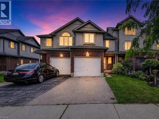 208 Featherstone Crescent, Kitchener, ON, N2R 1Z3 house for sale | Listing ID 40845 | Royal LePage