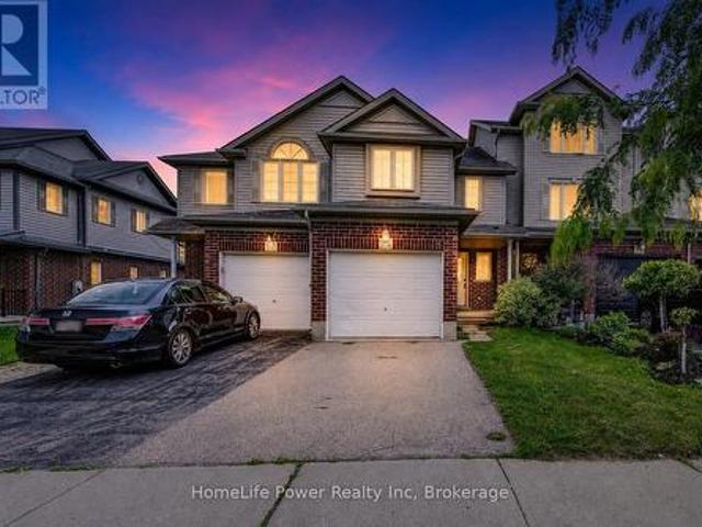 208 Featherstone Crescent, Kitchener, ON, N2R 1Z3 house for sale | Listing ID X13478 | Royal LePage