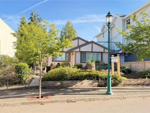 208 First Ave West, Qualicum Beach, BC, V9K 2P7 commercial for lease | Listing ID 1040 | Royal LePage