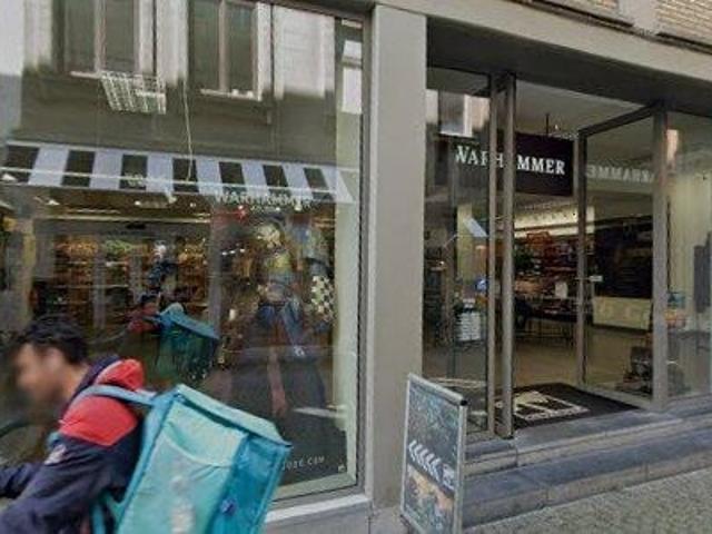 208 m2 office space for rent in Stad Antwerp