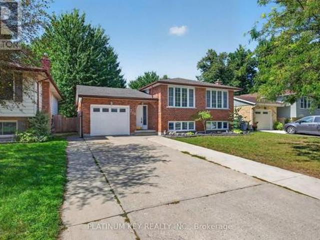 208 Southfield Drive, Strathroy Caradoc Sw, ON, N7G 3V4 house for sale | Listing ID X13705 | Royal LePage
