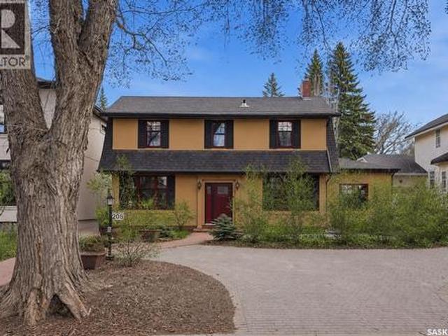 208 Saskatchewan Crescent W, Saskatoon, SK, S7M 0A5 house for sale | Listing ID SK041299 | Royal LePage