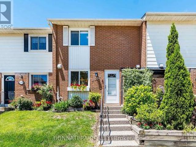 2097 Marine Drive, Oakville, ON, L6L 1B8 townhouse for sale | Listing ID W13494 | Royal LePage