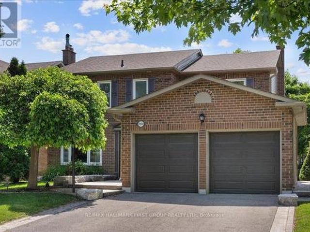 2098 Liverpool Road, Pickering, ON, L1X 1C9 house for sale | Listing ID E12228 | Royal LePage