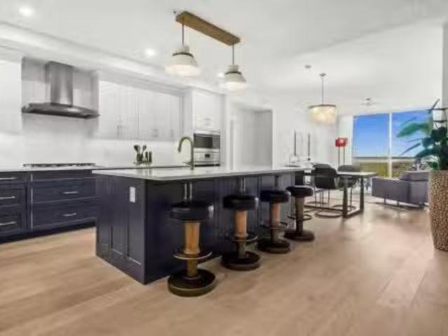 209 15 Cougar Ridge Landing Sw, Calgary, AB, T3H 6C3 condo f.