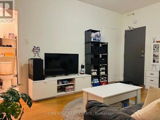 209 1 Triller Avenue, Toronto, ON, M6K 3B7 investment for lease | Listing ID W13542 | Royal LePage