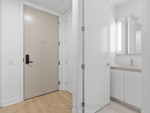 209 25 Frederick Todd Way, East York | 1Beds/1Bath, Condo, $2,350/mo | Condos. Ca