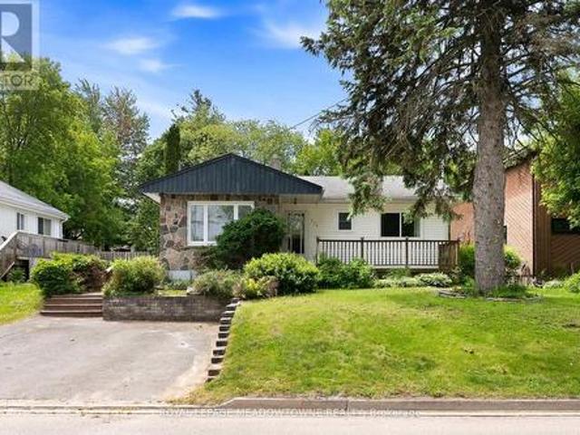 209 Cliff Road, Barrie, ON, L4N 3X5 house for sale | Listing ID S13415 | Royal LePage