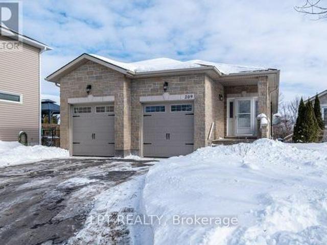 209 Amy Lynn Drive, Loyalist Amherstview, ON, K7N 2A3 house for sale | Listing ID X11989 | Royal LePage