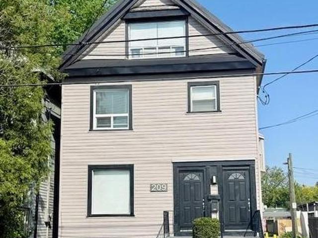 209 Dundurn Street S Unit# 2, Hamilton, ON, L8P 4K6 house for lease | Listing ID 40833 | Royal LePage