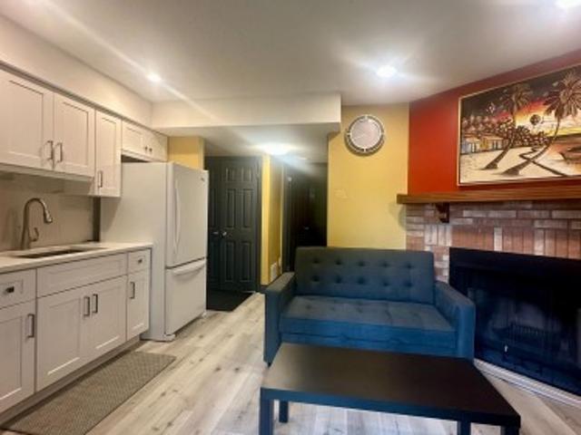 20 6859 Edenwood Drive, Mississauga, ON, L5N 5Z8 townhouse for lease | Listing ID W13522 | Royal LePage