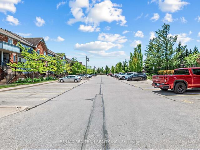 20 160 Chancery Road, Markham | 1Beds/1Bath, Townhouse, $1,590/mo | Condos. Ca