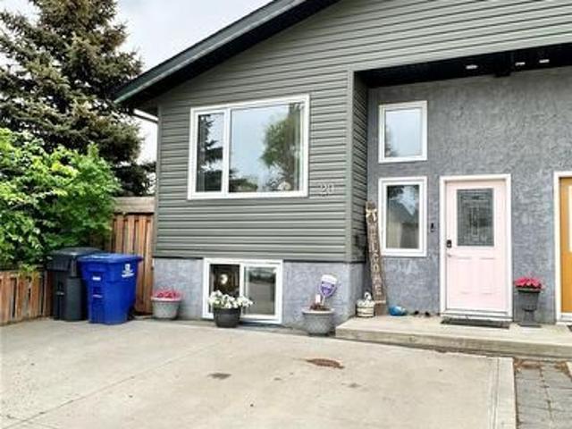 20 3Rd Avenue, Weyburn, SK, S4H 1X3 house for sale Listing.