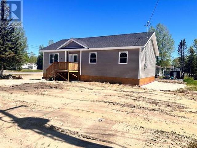 20 Tenth Street, Happy Valley Goose Bay, NL, A0P 1E0 house for sale | Listing ID 1298 | Royal LePage