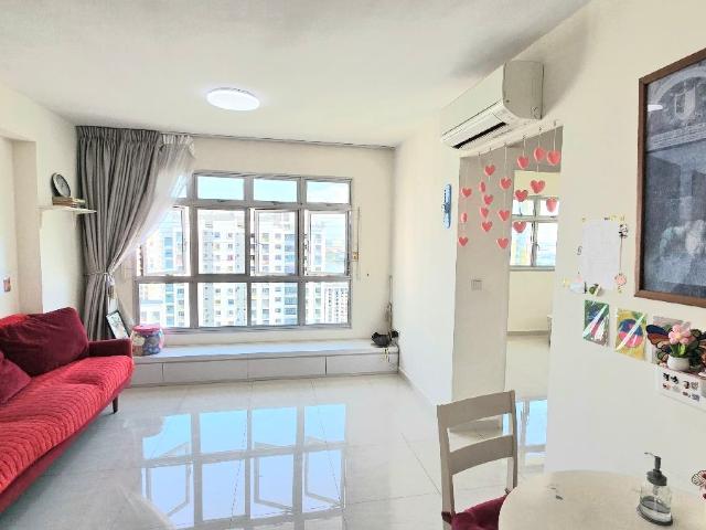 20 Teban Gardens Road HDB Apartment For Sale, $548,888, 2 Bed 2 Bath 775 sqft $708.00 psf