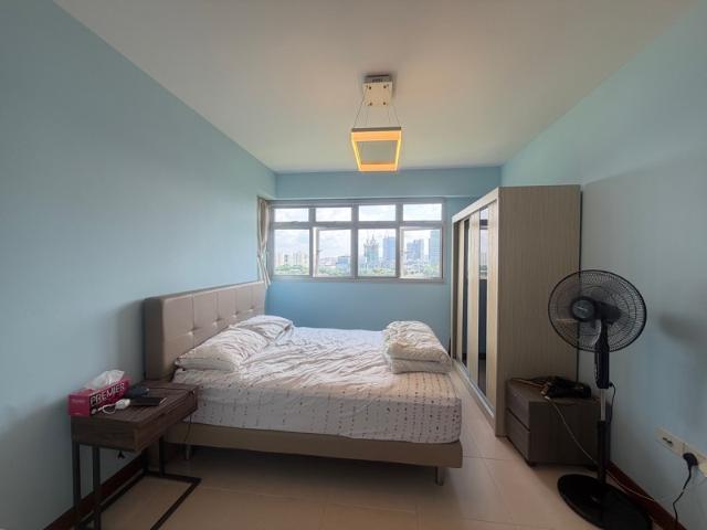 20 Teban Gardens Road HDB Apartment For Rent, $3,200, 2 Bed 2 Bath 775 sqft $4.13 psf