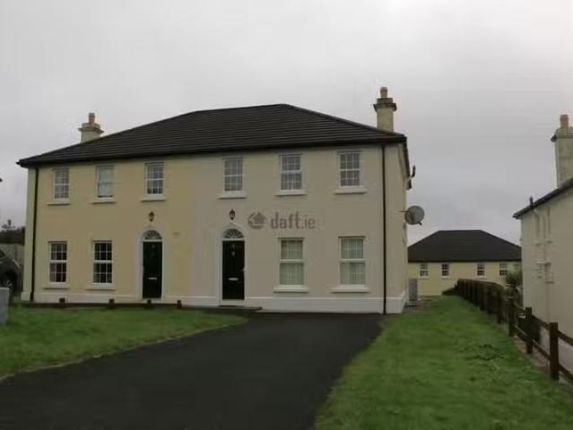 20 Thornberry, Letterkenny, Co. Donegal is for rent