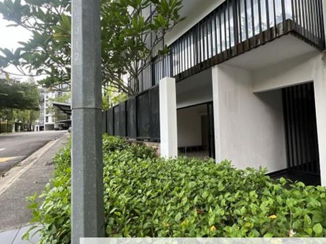 20 Trees Apartment