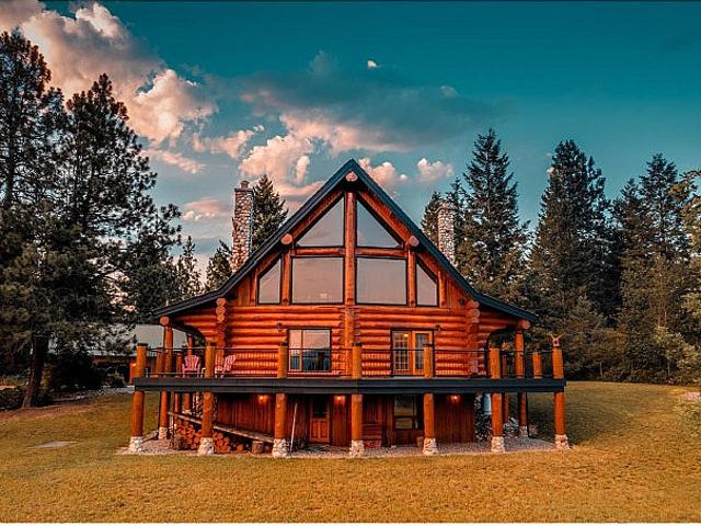 20 Valeview Road Lumby, British Columbia