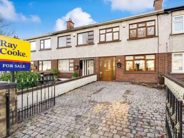 20 Woodford Grove, D22 PF53, Clondalkin, Dublin 22 is for sale