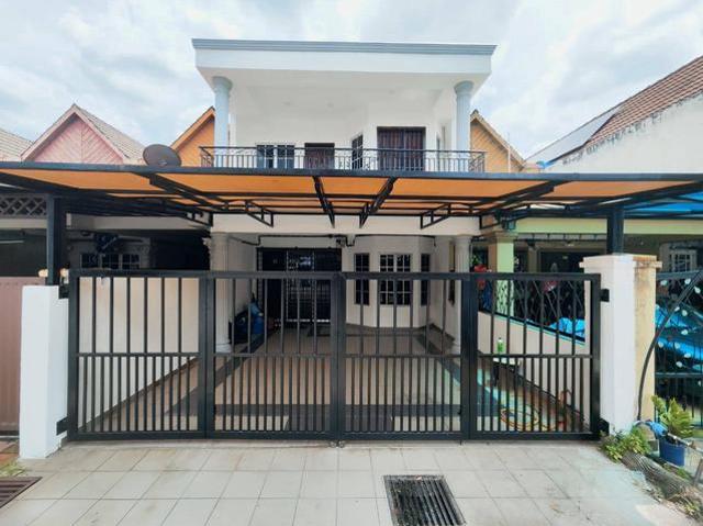 FULLY RENO FACING OPEN Double Storey House Seksyen 19 Shah Alam
