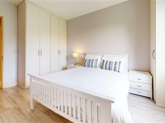 20 Castle Terrace Court, Malahide, Dublin Murphy Moore Property Services Ltd 4931 MyHome. Ie Residential