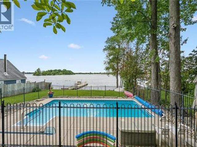 20 Clergy Lane, Puslinch, ON, N0B 2J0 house for sale | Listing ID 40841 | Royal LePage