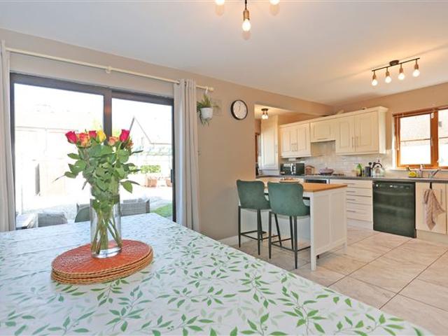 20 Cluain Donn, Shannon, Co. Clare Sherry FitzGerald O'Donovan 4918 MyHome. Ie Residential
