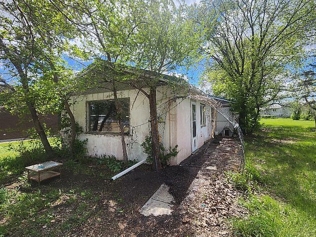 20 Edouard Beaupre St Willow Bunch, Sk