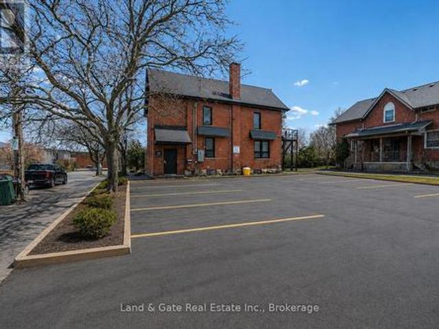 20 Elgin Street E, Oshawa O'Neill, ON, L1G 1S8 commercial for sale | Listing ID E13444 | Royal LePage