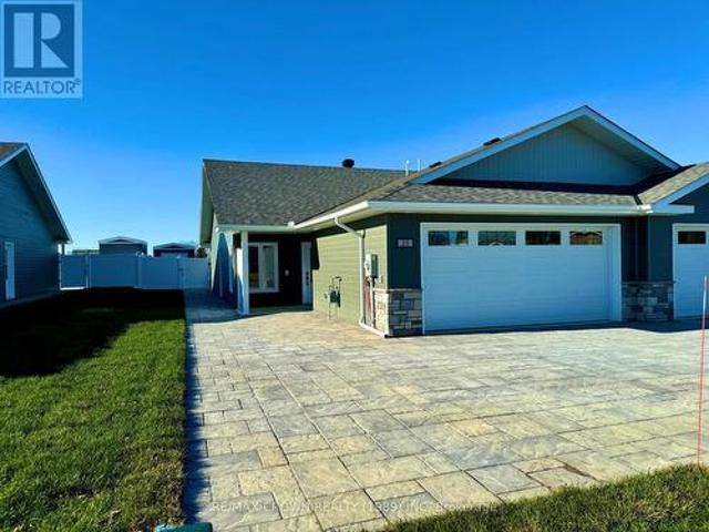 20 Golf Street, Kapuskasing, ON, P5N 3J6 house for sale | Listing ID T12927 | Royal LePage