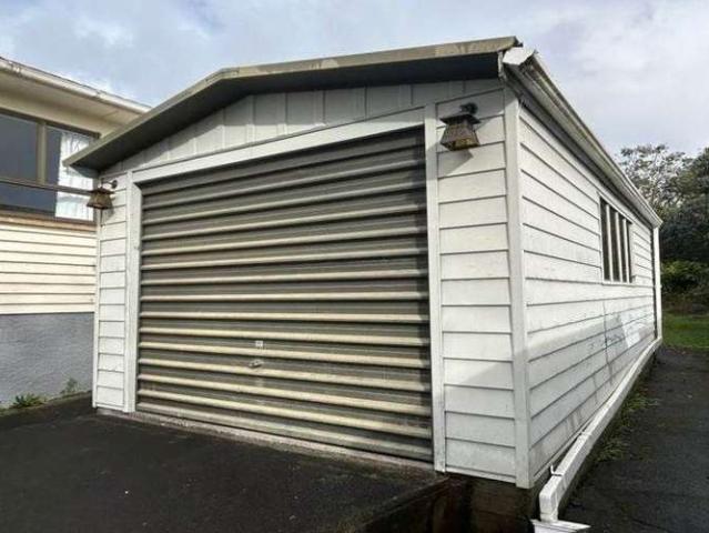 20 Kauri Glen Road, Northcote, North Shore City