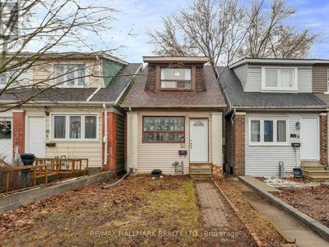 20 Kelvin Avenue, Toronto, ON, M4C 5C8 house for sale | Listing ID E13077 | Royal LePage