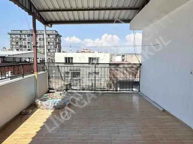 2+0 Kiralık Buca Çamlıpınarda Teraslı Daire