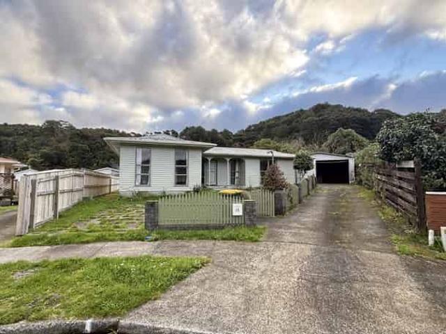 20 Kumeroa Grove, Wainuiomata, Lower Hutt City