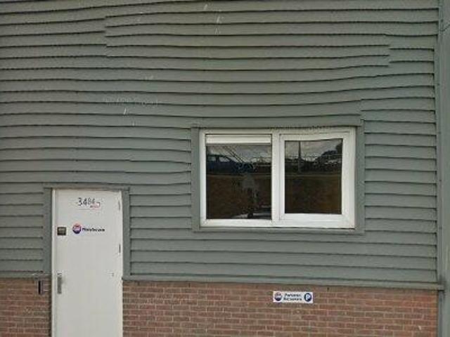 20 m2 office space for rent in Den Helder