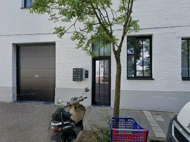 20 m2 office space for rent in Stad Antwerp