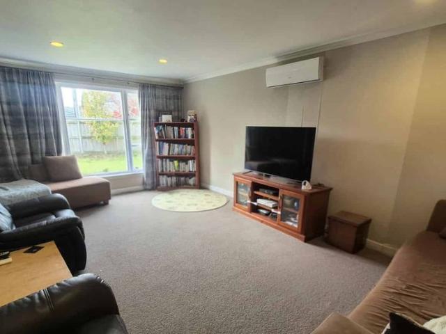 20 MacDonald Road, Glenview